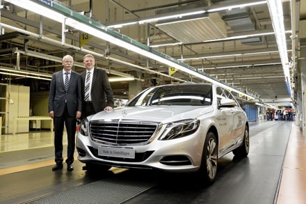 2013 - Một năm đáng nhớ của Mercedes-Benz - 3 Chiếc
Mecerdes-Benz CLA mới đã đóng góp rất lớn trong việc tăng sản lượng